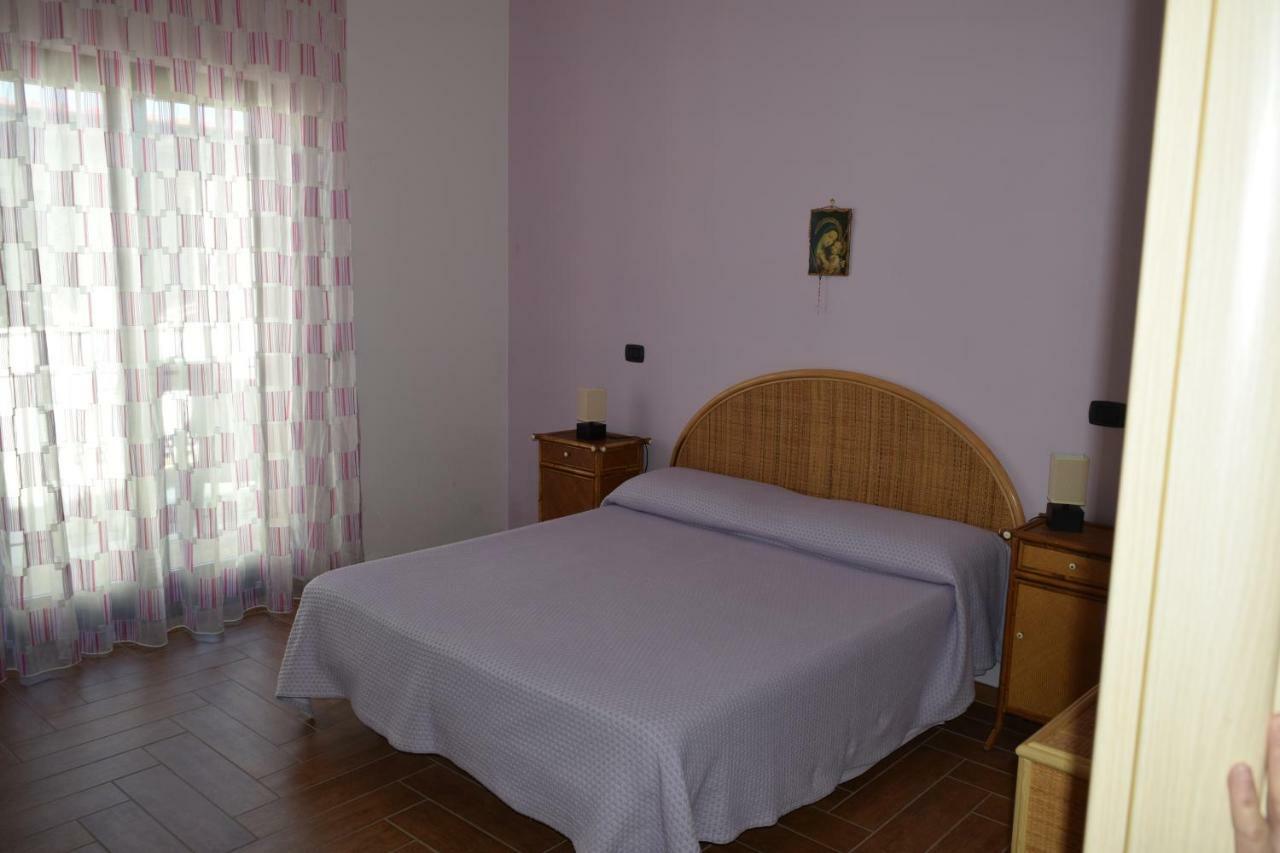 卡斯特沃托诺Bed &Breakfast Pinetamare住宿加早餐旅馆 外观 照片